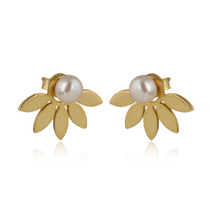 Daisy Dew Pearl Earrings in 18ct Gold-Plated Sterling Silver